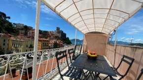 Square views Lerici